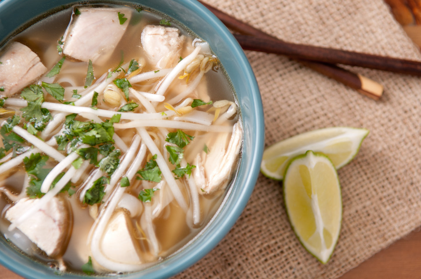 (MFW110) Vietnamese Chicken Pho